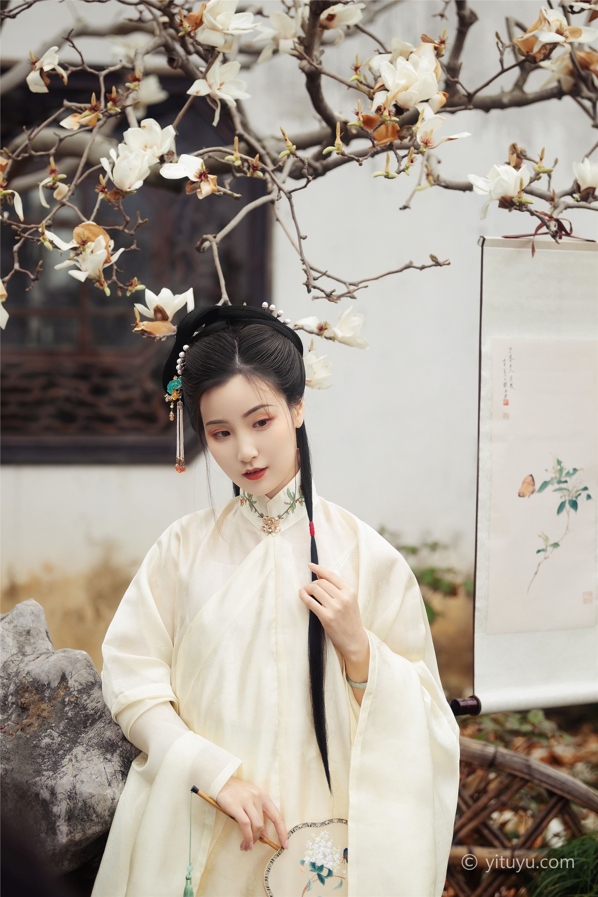 YITUYU艺图语  2021.05.10 玉兰 金儿